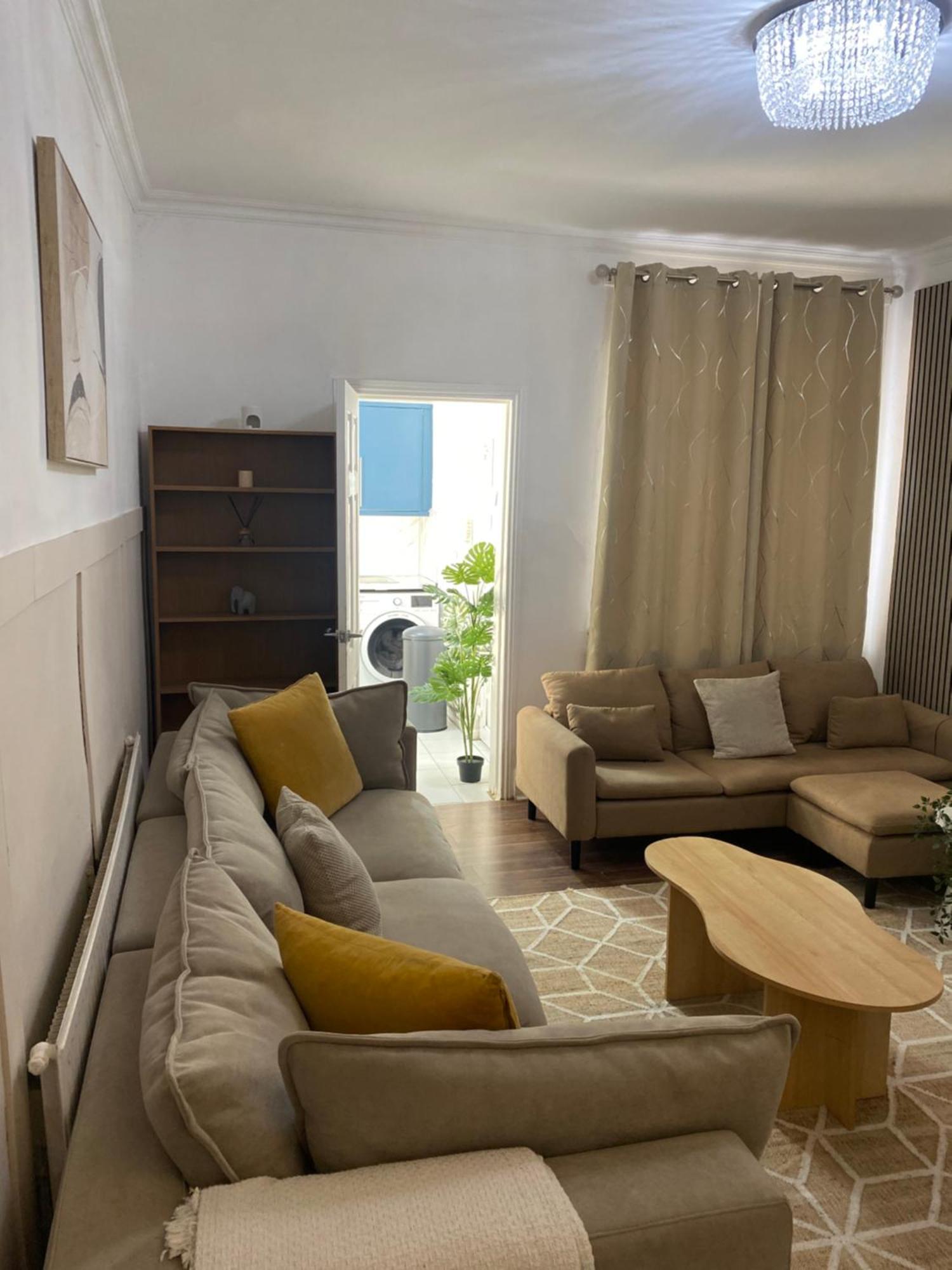 מנצ'סטר Modern Townhouse-Free Parking-Games Room-Fast W-Ifi מראה חיצוני תמונה
